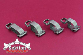 Miniatur Bauteil Dekoration 1:6 1/6 Verschlusslager Werkzeugklemme Klemme Klammer clamp bracket holder Tiger Panzer tank Zubeh&ouml;r Modellbau scale modelling Armortek accessories parts Sektion miniature